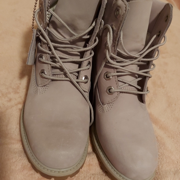 Timberlands - Picture 2 of 3